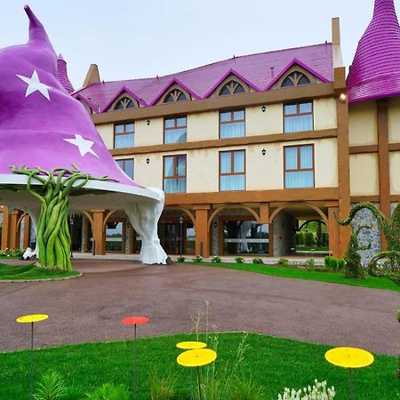 Gardaland Magic Hotel Кастельнуово-дель-Гарда Экстерьер фото