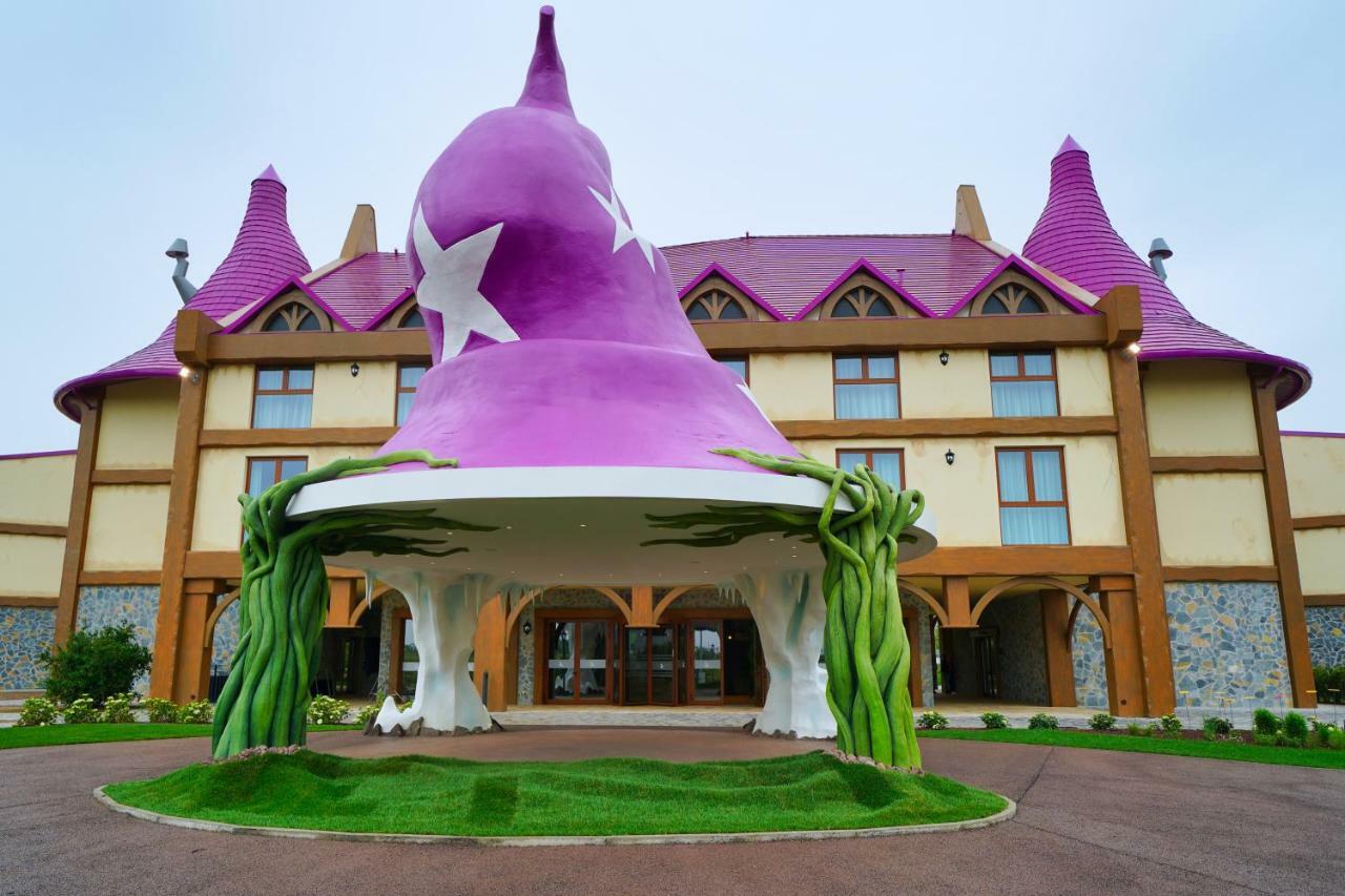 Gardaland Magic Hotel Кастельнуово-дель-Гарда Экстерьер фото