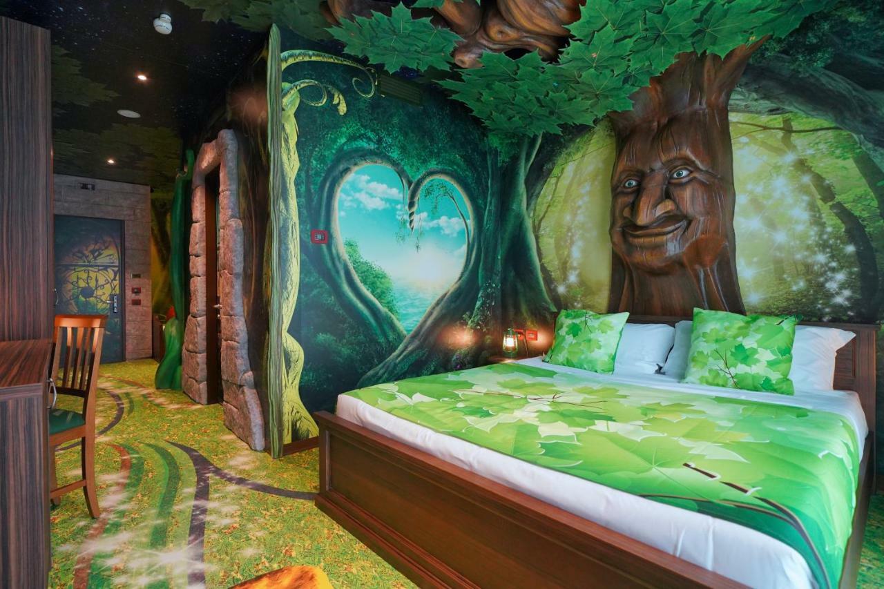 Gardaland Magic Hotel Кастельнуово-дель-Гарда Экстерьер фото