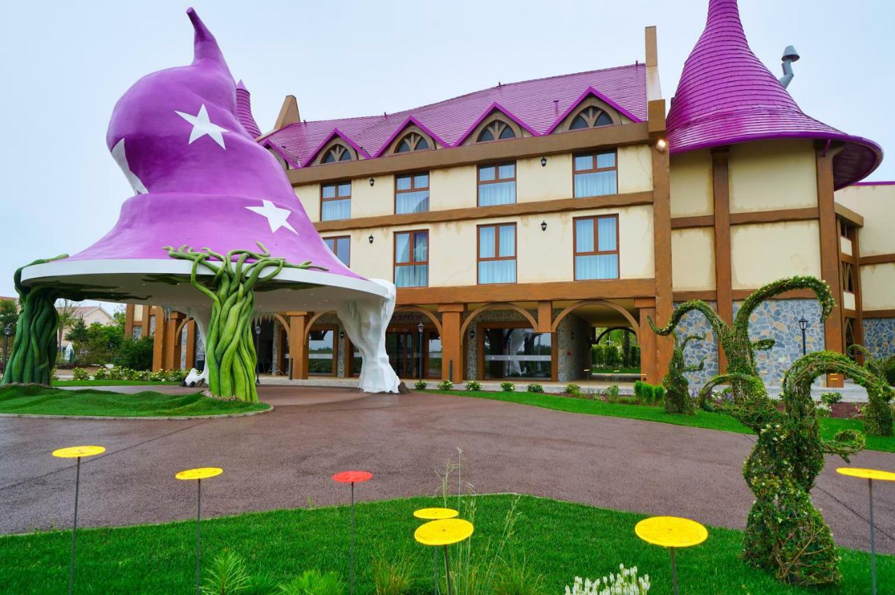 Gardaland Magic Hotel Кастельнуово-дель-Гарда Экстерьер фото